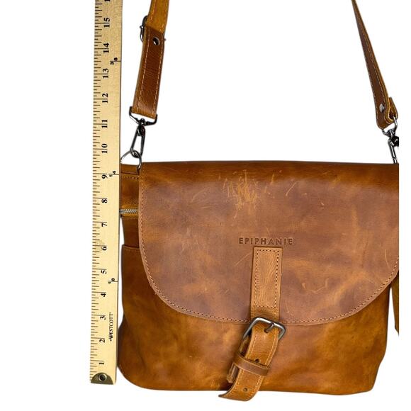 Epiphanie Camera Bag Sophia Leather Satchel Crossbody Camel Leather Studded - Picture 11 of 12